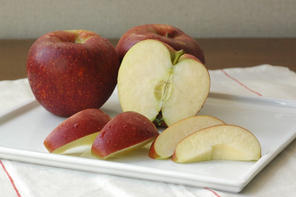 秋映（あきばえ）特別栽培りんご