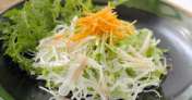 新玉葱と水菜のしゃきしゃきサラダ